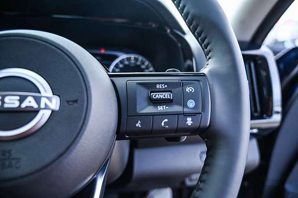 2024 Nissan Pathfinder ST-L R53