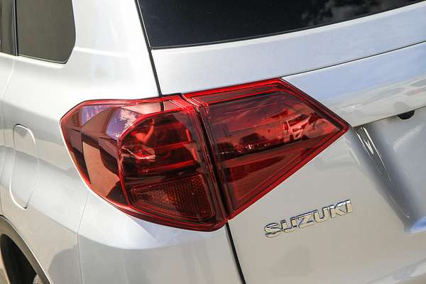 2024 Suzuki Vitara Shadow LY Series II