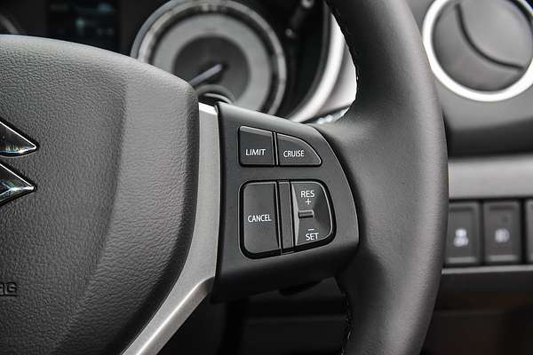 2024 Suzuki Vitara Shadow LY Series II