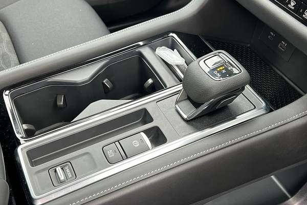 2024 Nissan Pathfinder ST-L R53