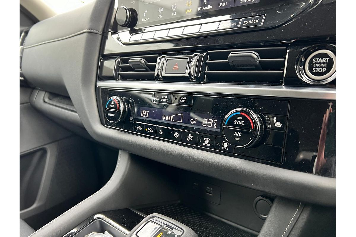 2024 Nissan Pathfinder ST-L R53