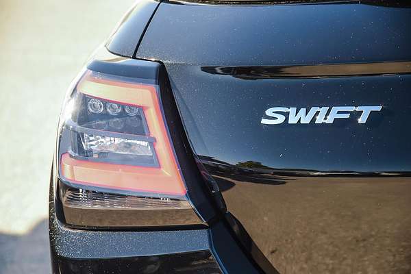 2025 Suzuki Swift Hybrid Plus UZ