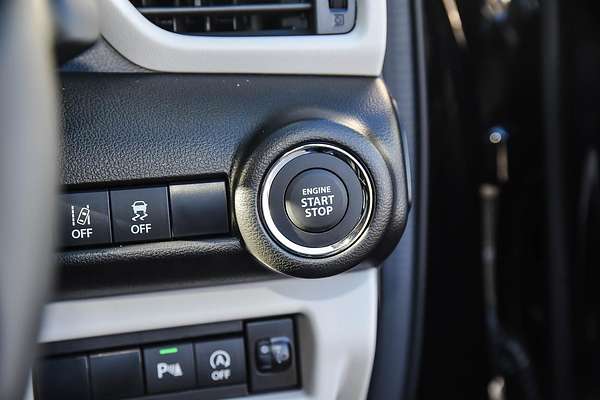 2025 Suzuki Swift Hybrid Plus UZ