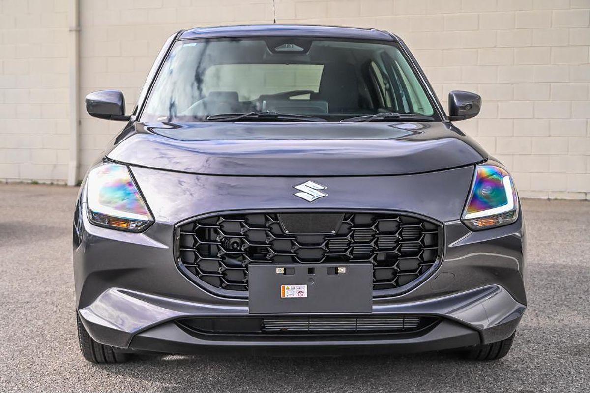 2025 Suzuki Swift Hybrid Plus UZ