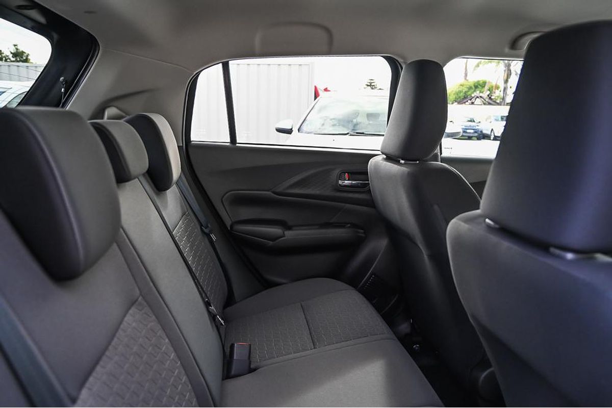 2025 Suzuki Swift Hybrid Plus UZ