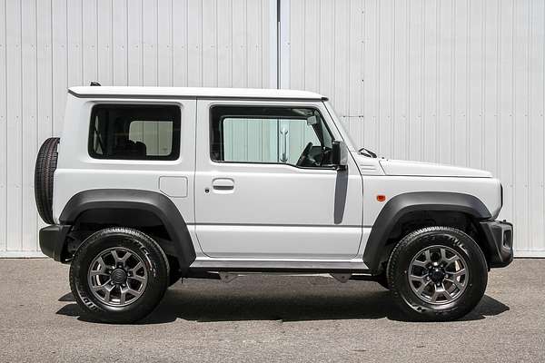 2025 Suzuki Jimny GLX GJ