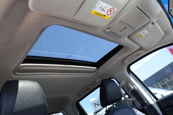 2015 Nissan Navara ST-X D23 4X4