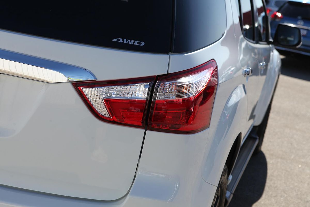 2020 Isuzu MU-X LS-T