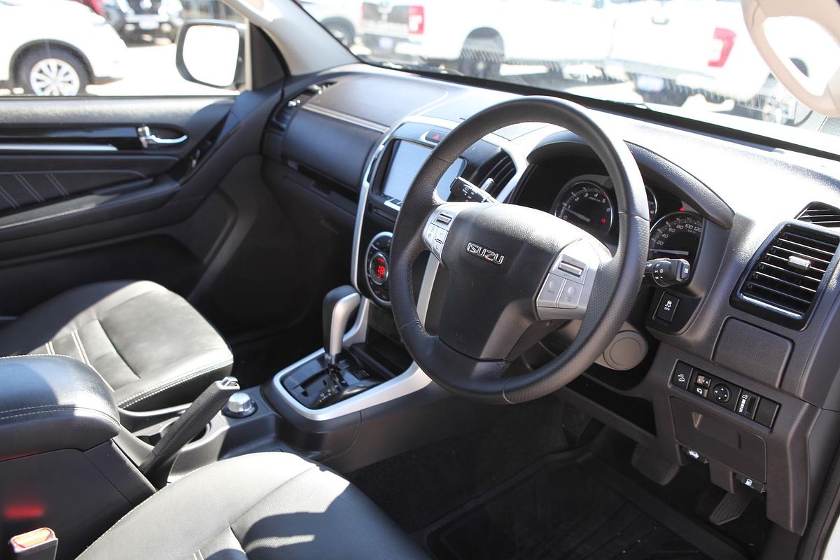 2020 Isuzu MU-X LS-T