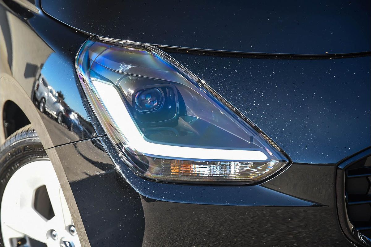 2025 Suzuki Swift Hybrid Plus UZ
