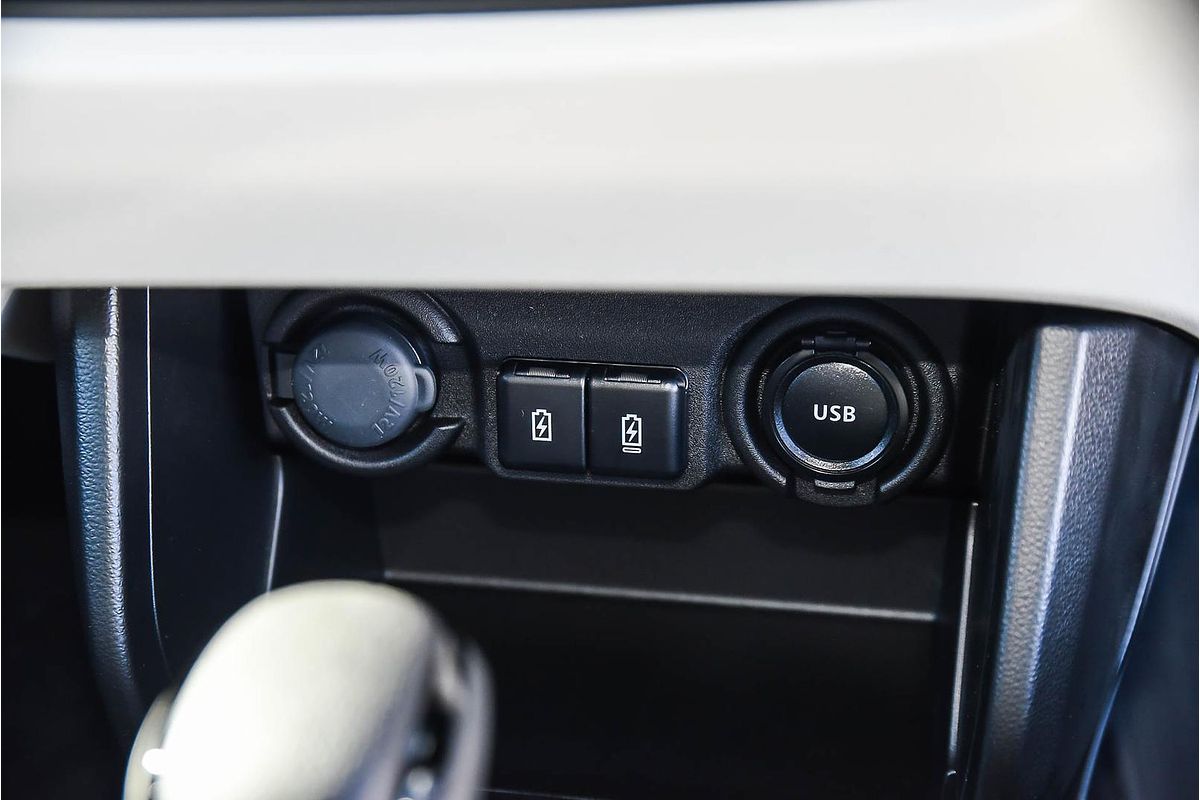 2025 Suzuki Swift Hybrid Plus UZ