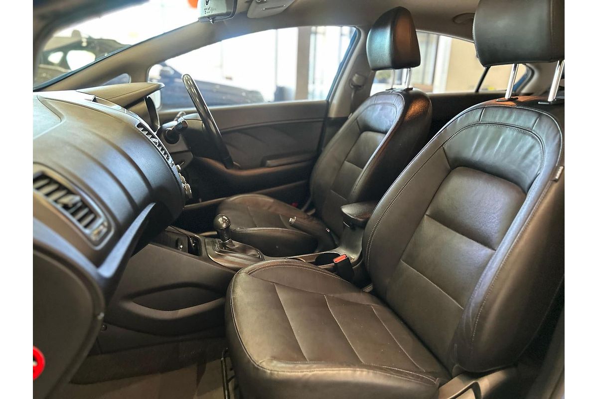 2015 Kia Cerato Si YD