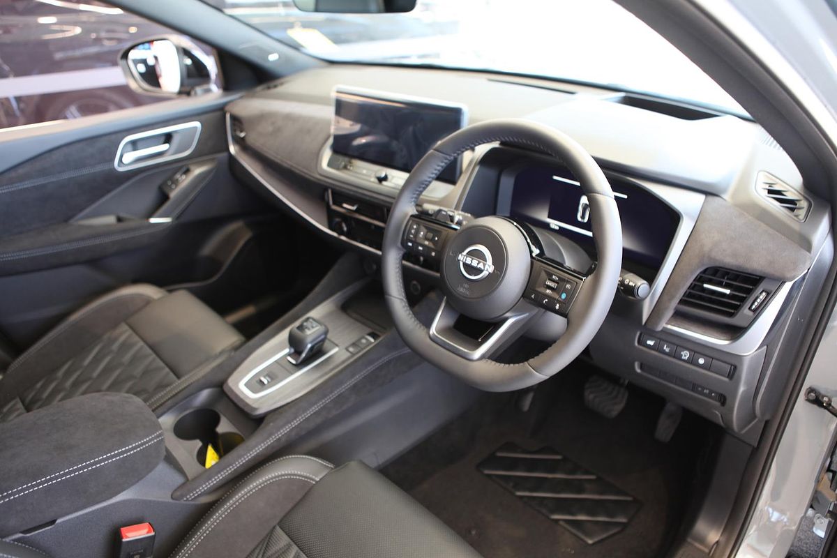 2025 Nissan QASHQAI Ti-L J12