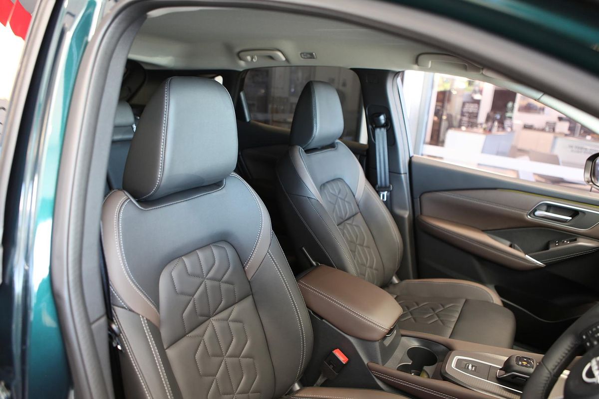 2025 Nissan QASHQAI Ti J12