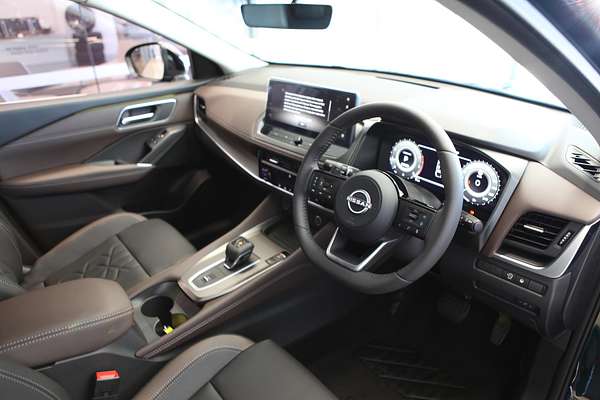 2025 Nissan QASHQAI Ti J12