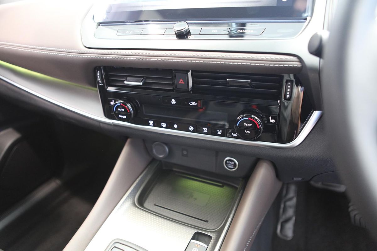 2025 Nissan QASHQAI Ti J12