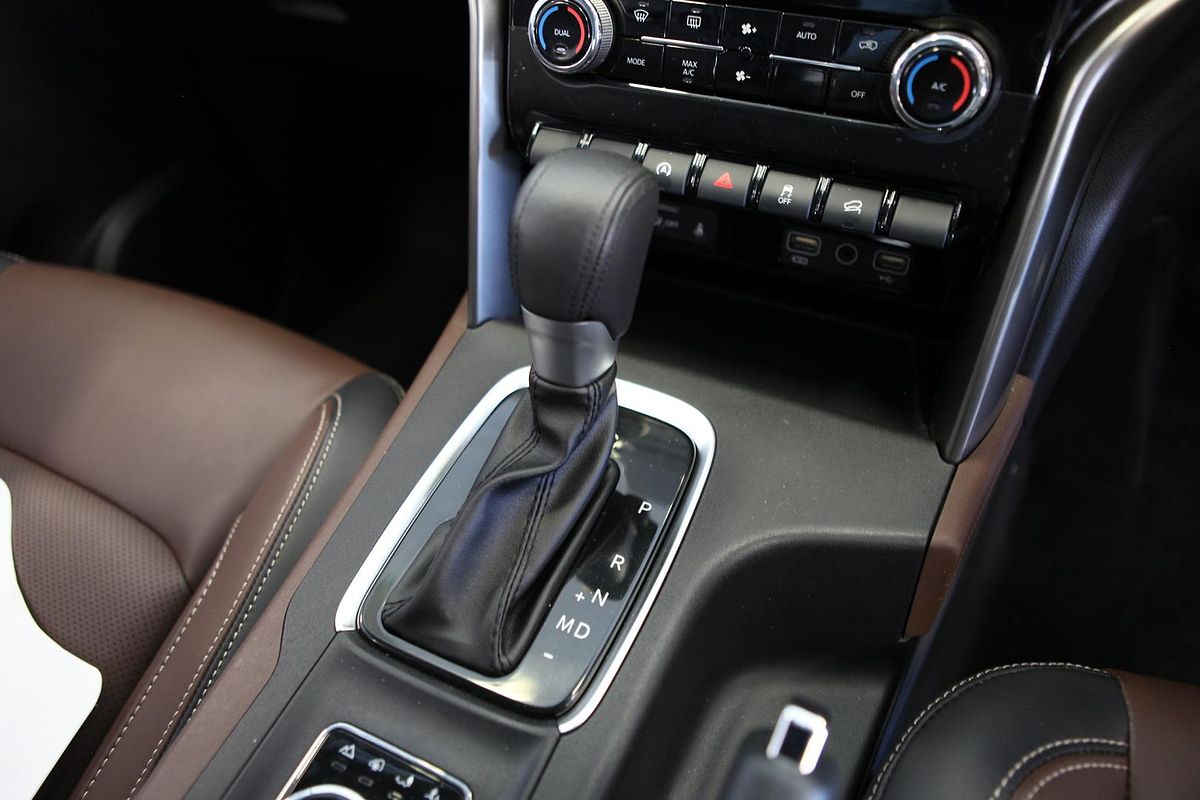 2023 Mahindra Scorpio Z8