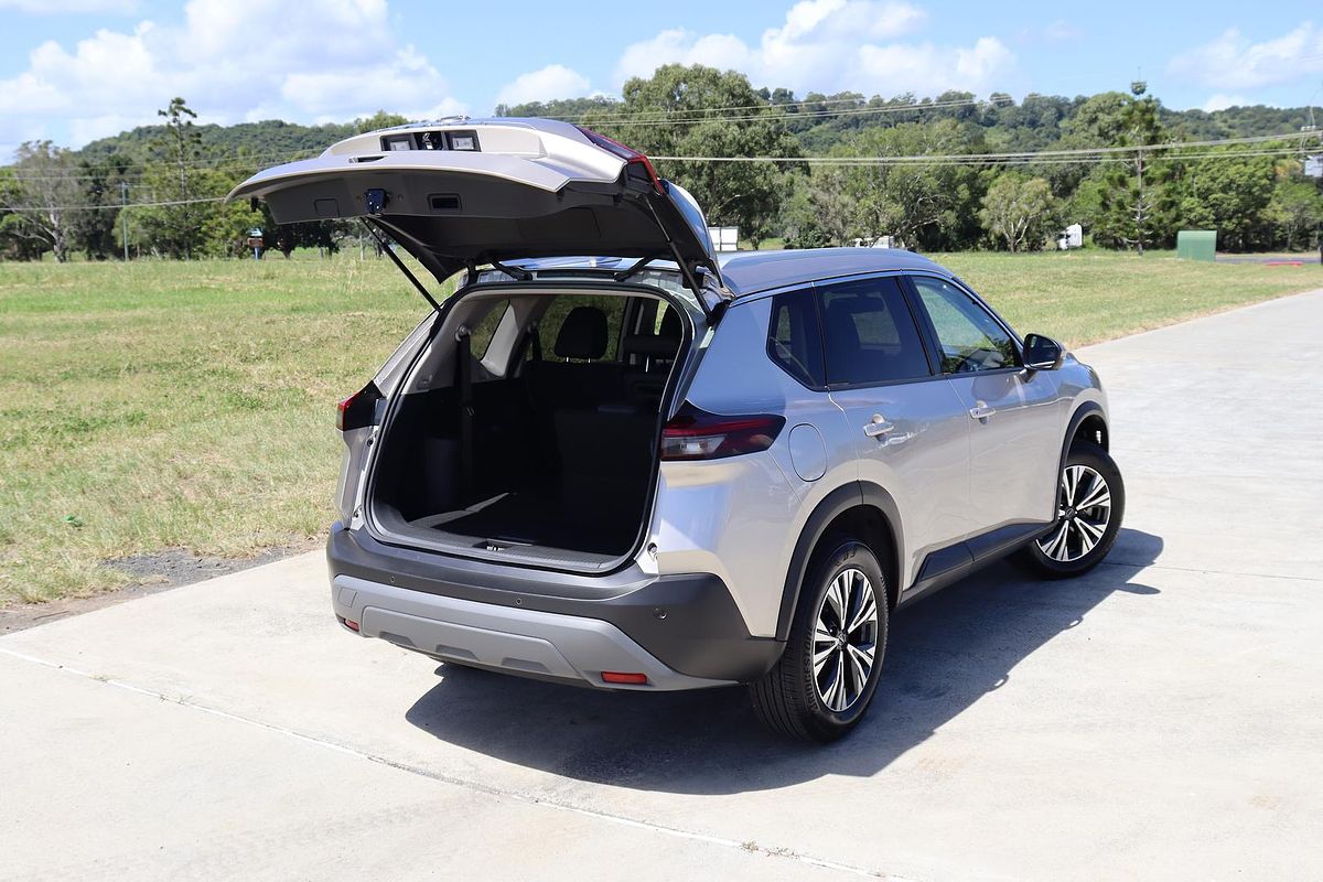 2024 Nissan X-TRAIL ST-L T33