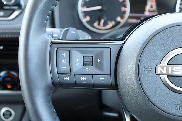 2024 Nissan X-TRAIL ST-L T33