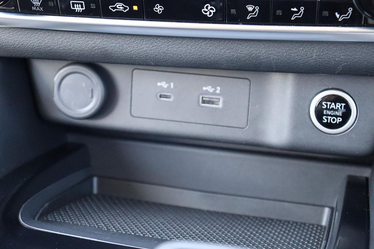 2024 Nissan X-TRAIL ST-L T33