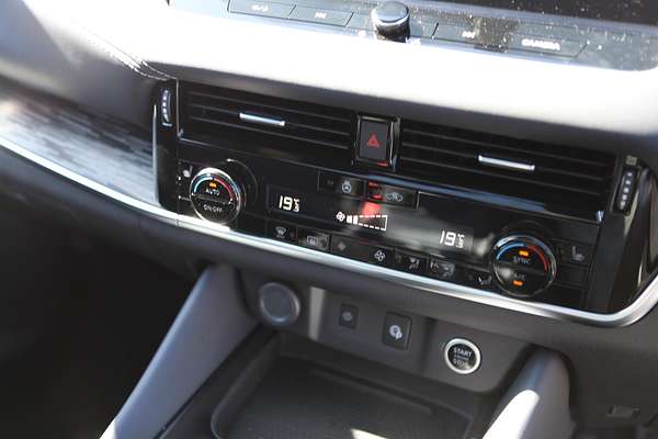 2024 Nissan QASHQAI Ti J12