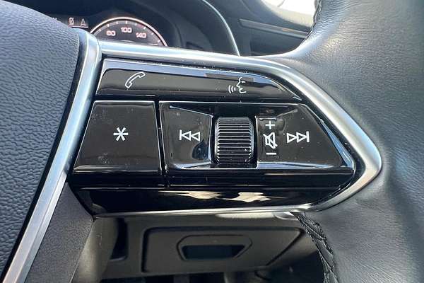 2023 Audi A6 40 TFSI S line C8
