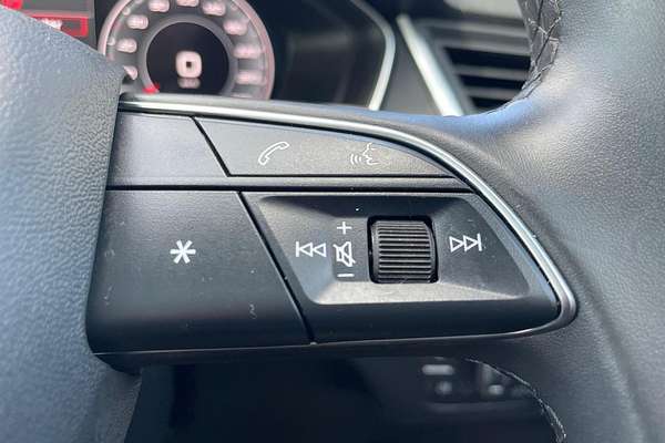 2023 Audi Q5 40 TDI FY