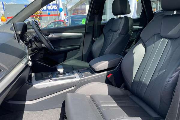 2023 Audi Q5 40 TDI FY