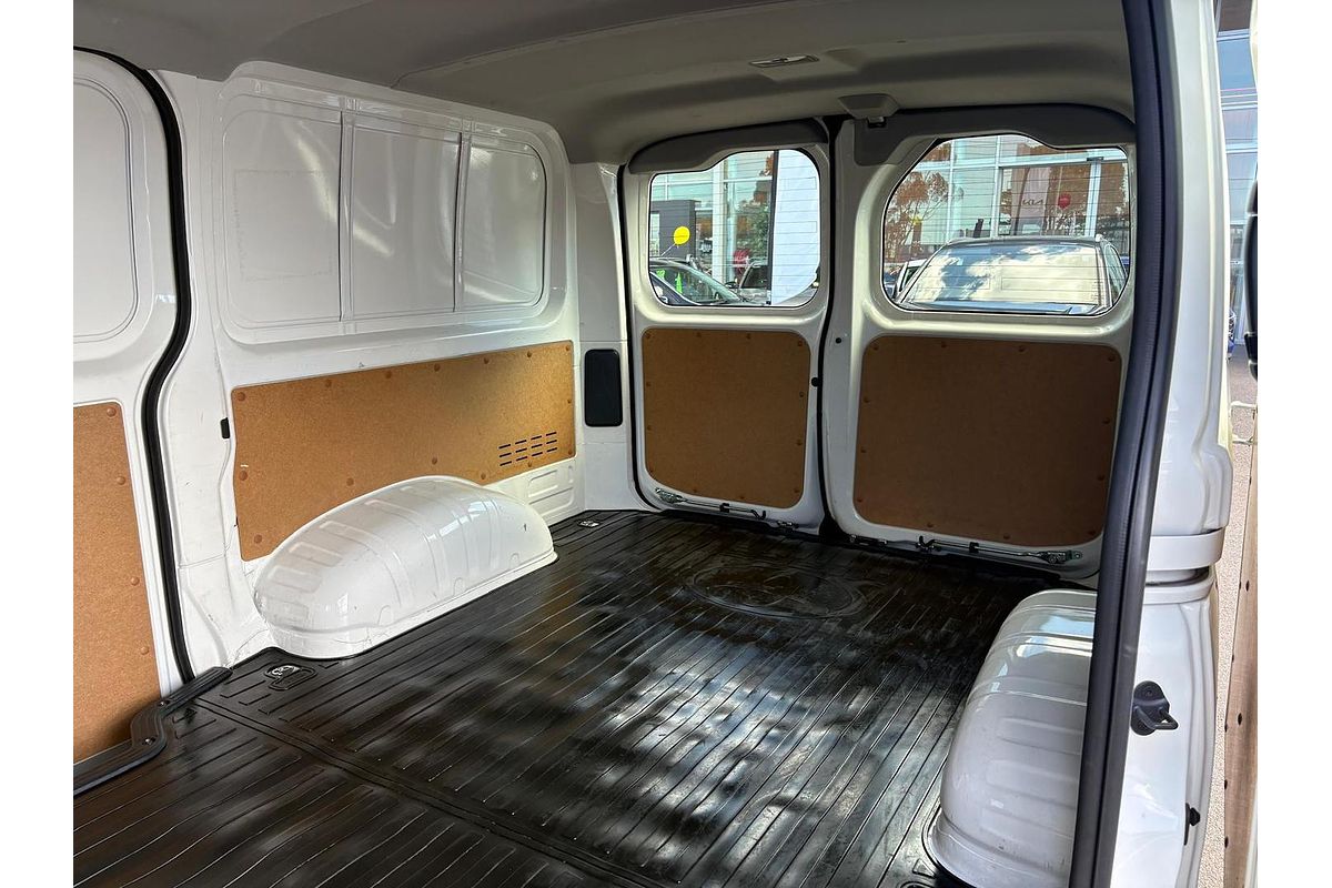 2024 Toyota Hiace GDH300R LWB