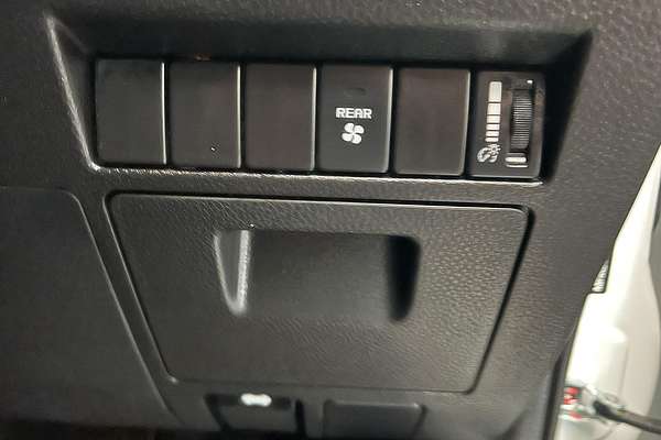 2024 Isuzu MU-X LS-M