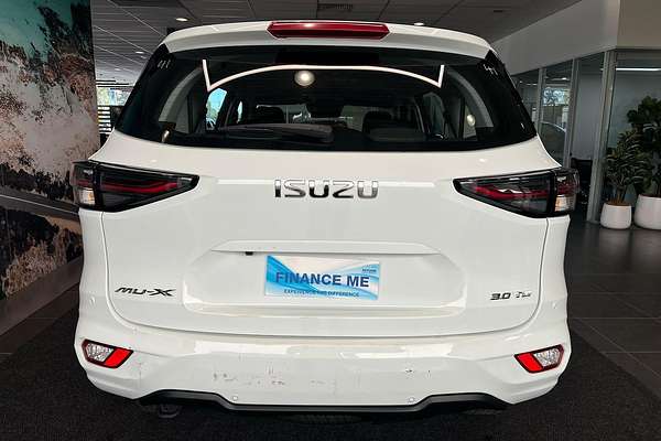 2024 Isuzu MU-X LS-M