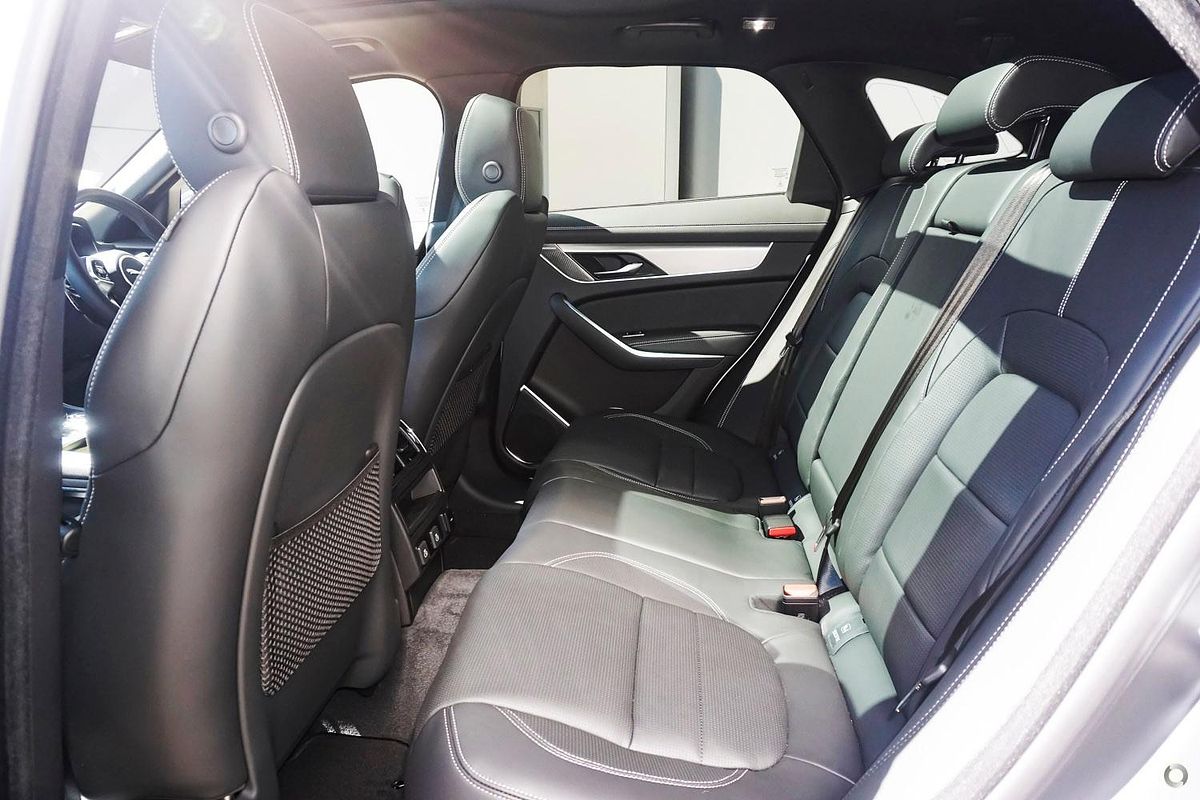 2025 Jaguar F-PACE PHEV P400e R-Dynamic SE 90th Anniversary Edition X761
