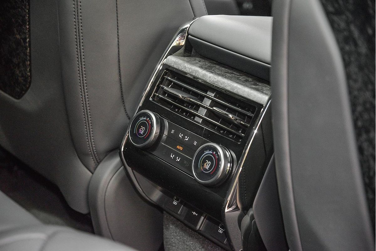 2025 Land Rover Range Rover Sport P635 SV Edition Two L461