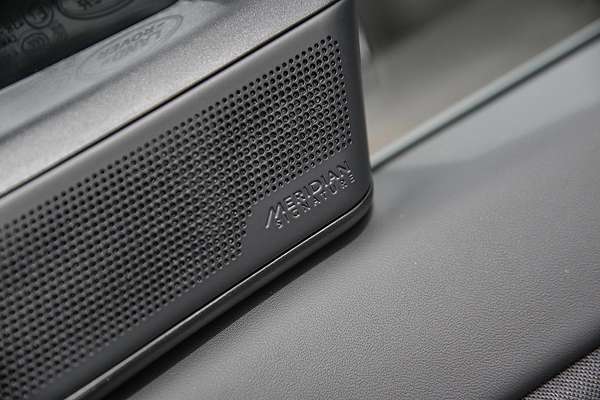 2025 Land Rover Range Rover Sport P635 SV Edition Two L461