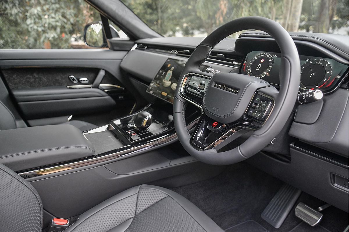 2025 Land Rover Range Rover Sport P635 SV Edition Two L461