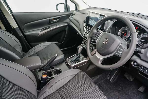 2025 Suzuki S-Cross Plus JYB