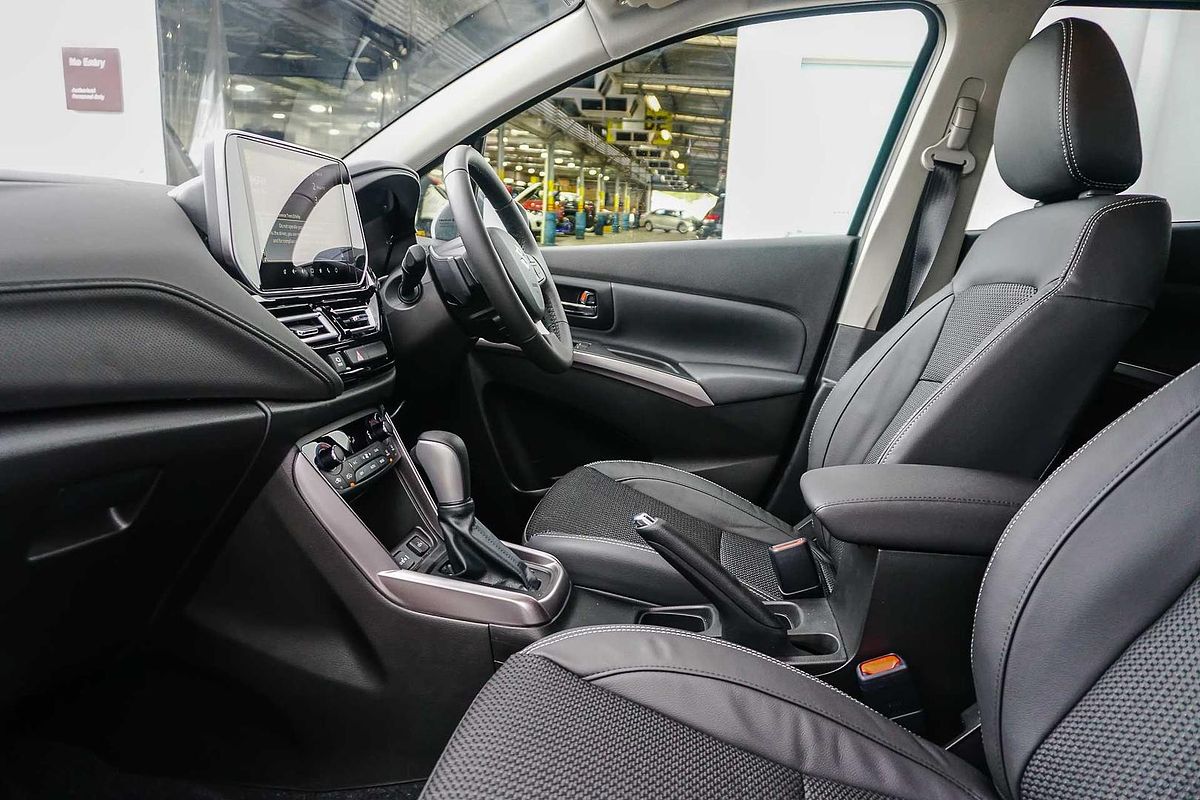 2025 Suzuki S-Cross Plus JYB