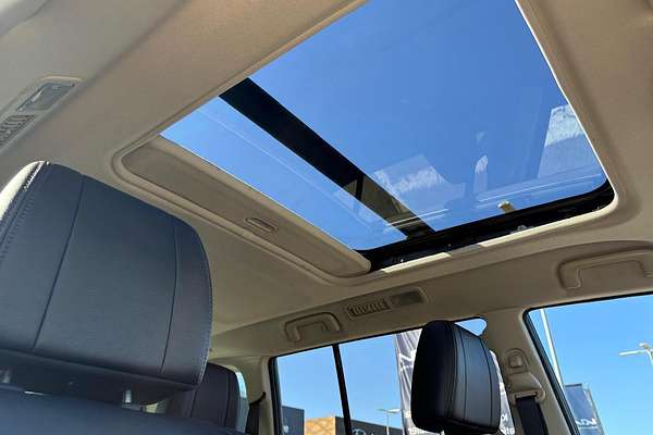 2016 Mitsubishi Pajero Exceed NX