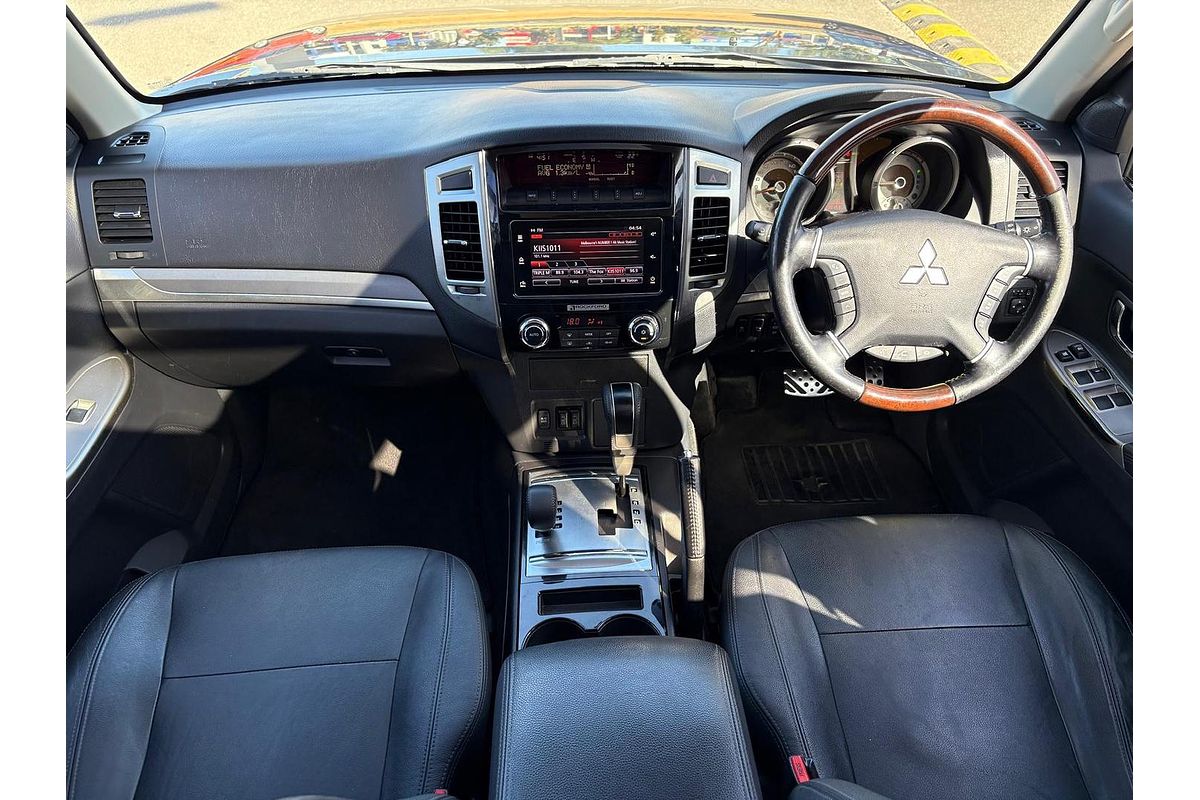 2016 Mitsubishi Pajero Exceed NX