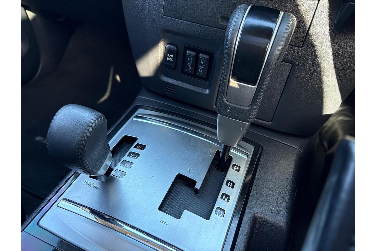 2016 Mitsubishi Pajero Exceed NX