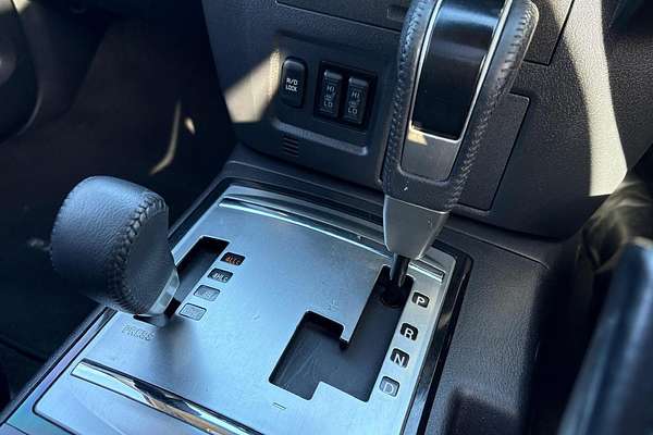 2016 Mitsubishi Pajero Exceed NX