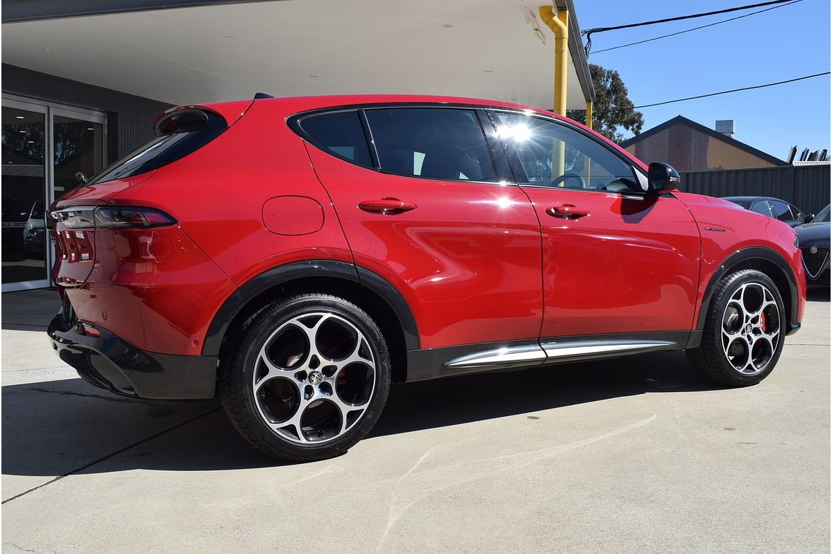 2023 Alfa Romeo Tonale Veloce Plug-In Hybrid