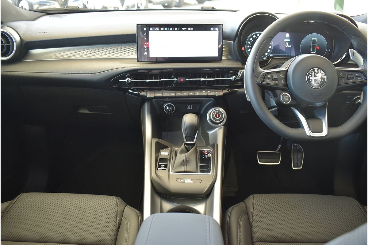2023 Alfa Romeo Tonale Veloce Plug-In Hybrid