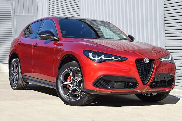 2023 Alfa Romeo Stelvio Veloce Series 4