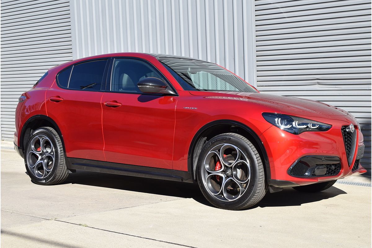 2023 Alfa Romeo Stelvio Veloce Series 4