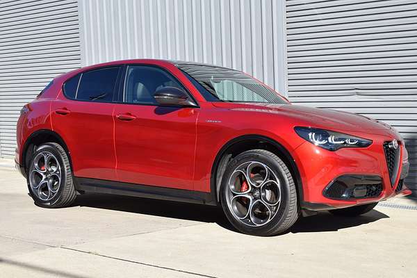 2023 Alfa Romeo Stelvio Veloce Series 4