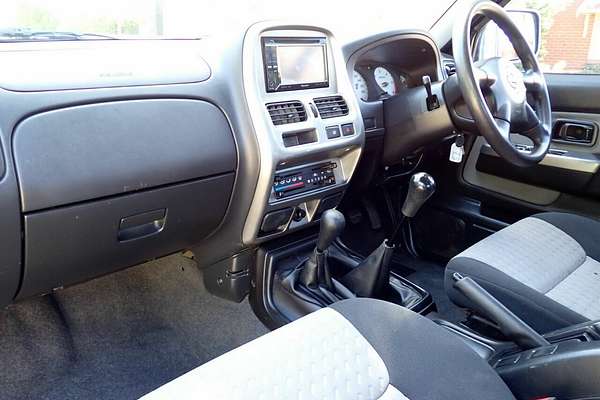 2010 Nissan Navara ST-R (4x4) D22 MY08 4X4
