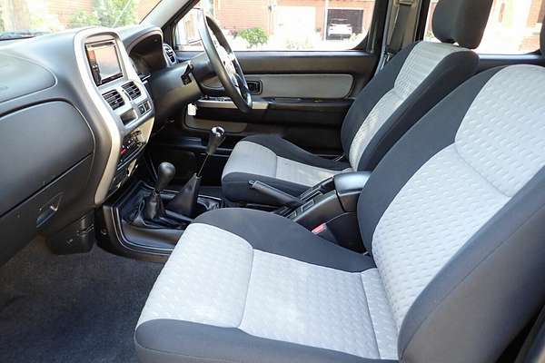 2010 Nissan Navara ST-R (4x4) D22 MY08 4X4