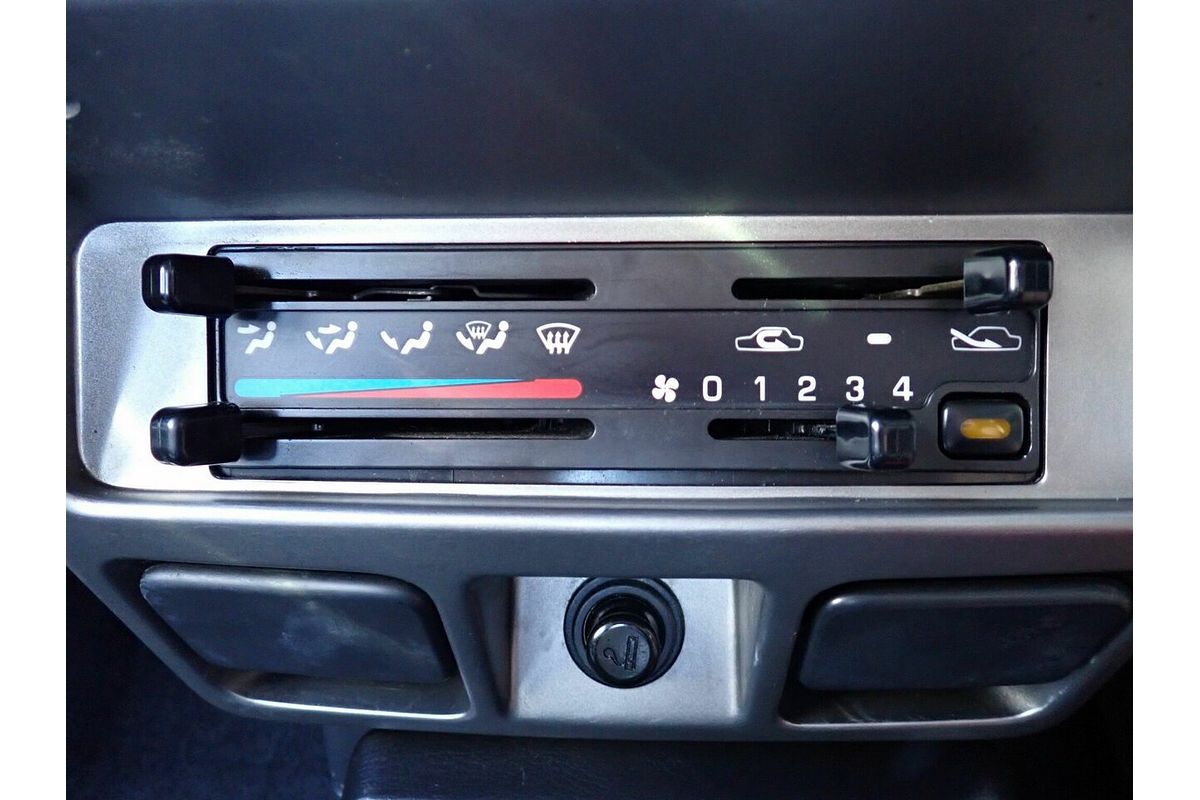 2010 Nissan Navara ST-R (4x4) D22 MY08 4X4
