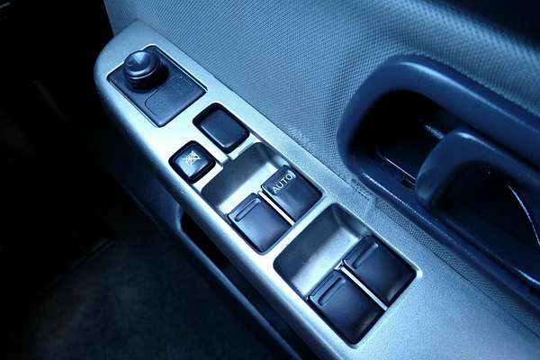 2010 Nissan Navara ST-R (4x4) D22 MY08 4X4